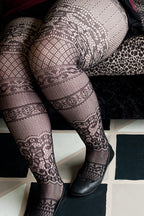 Plus Size Instarsia Lace Net Tights