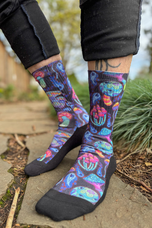 Trippy Mushrooms Printed Crew